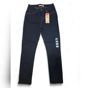 Womens Levi skinny jeans